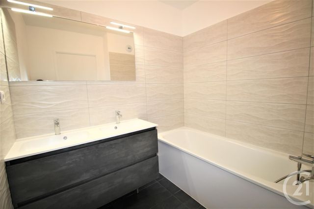 Appartement T3 à vendre - 3 pièces - 66.0 m2 - TOULOUSE - 31 - MIDI-PYRENEES - Century 21 Côte Pavée Appartement T3 à vendre - 3 pièces - 66.0 m2 - TOULOUSE - 31 - MIDI-PYRENEES - Century 21 Côte Pavée
