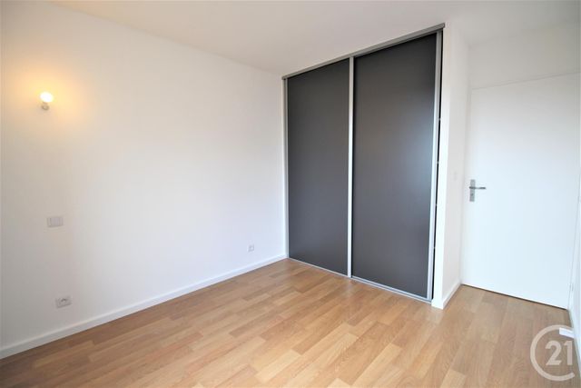 Appartement T3 à vendre - 3 pièces - 66.0 m2 - TOULOUSE - 31 - MIDI-PYRENEES - Century 21 Côte Pavée Appartement T3 à vendre - 3 pièces - 66.0 m2 - TOULOUSE - 31 - MIDI-PYRENEES - Century 21 Côte Pavée