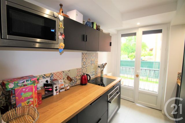 Appartement T3 à vendre - 3 pièces - 59.13 m2 - TOULOUSE - 31 - MIDI-PYRENEES - Century 21 Côte Pavée Appartement T3 à vendre - 3 pièces - 59.13 m2 - TOULOUSE - 31 - MIDI-PYRENEES - Century 21 Côte Pavée