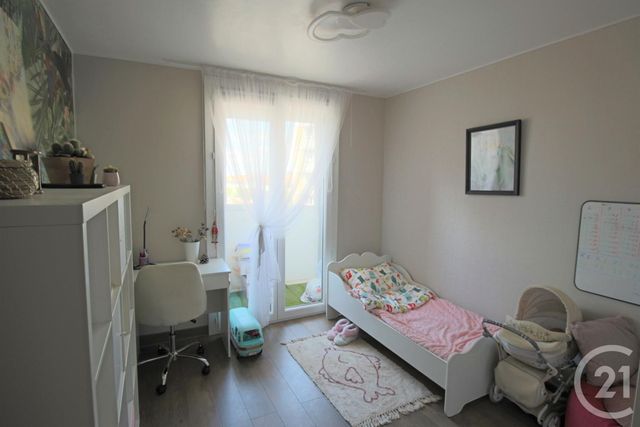 Appartement F3 à vendre - 3 pièces - 103.0 m2 - TOULOUSE - 31 - MIDI-PYRENEES - Century 21 Côte Pavée Appartement F3 à vendre - 3 pièces - 103.0 m2 - TOULOUSE - 31 - MIDI-PYRENEES - Century 21 Côte Pavée