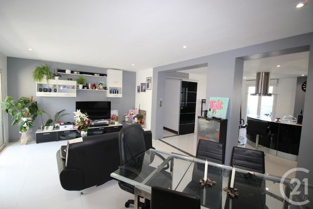 Appartement F3 à vendre - 3 pièces - 103.0 m2 - TOULOUSE - 31 - MIDI-PYRENEES - Century 21 Côte Pavée Appartement F3 à vendre - 3 pièces - 103.0 m2 - TOULOUSE - 31 - MIDI-PYRENEES - Century 21 Côte Pavée