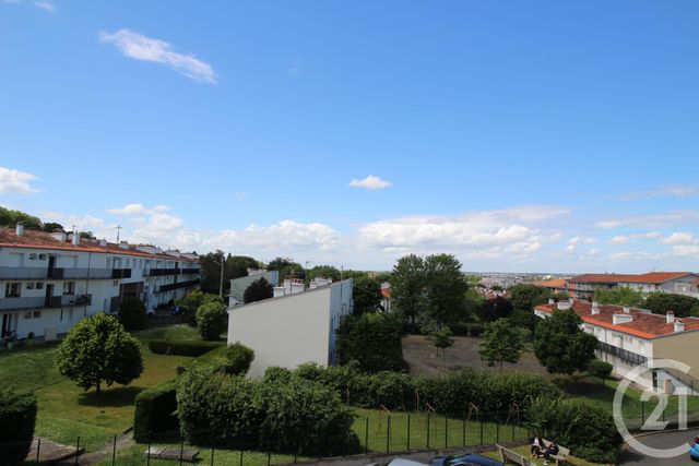 Appartement F3 à vendre - 3 pièces - 103.0 m2 - TOULOUSE - 31 - MIDI-PYRENEES - Century 21 Côte Pavée Appartement F3 à vendre - 3 pièces - 103.0 m2 - TOULOUSE - 31 - MIDI-PYRENEES - Century 21 Côte Pavée