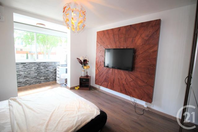 Appartement F3 à vendre - 3 pièces - 103.0 m2 - TOULOUSE - 31 - MIDI-PYRENEES - Century 21 Côte Pavée Appartement F3 à vendre - 3 pièces - 103.0 m2 - TOULOUSE - 31 - MIDI-PYRENEES - Century 21 Côte Pavée