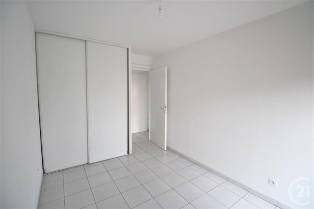 Afficher la photo en grand Appartement T3 à louer - 3 pièces - 54.47 m2 - TOULOUSE - 31 - MIDI-PYRENEES - Century 21 Côte Pavée