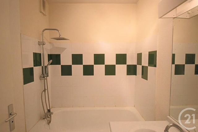 Appartement F3 à vendre - 3 pièces - 55.0 m2 - TOULOUSE - 31 - MIDI-PYRENEES - Century 21 Côte Pavée Appartement F3 à vendre - 3 pièces - 55.0 m2 - TOULOUSE - 31 - MIDI-PYRENEES - Century 21 Côte Pavée