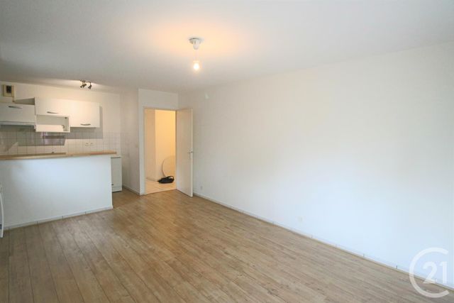 Appartement F3 à vendre - 3 pièces - 55.0 m2 - TOULOUSE - 31 - MIDI-PYRENEES - Century 21 Côte Pavée Appartement F3 à vendre - 3 pièces - 55.0 m2 - TOULOUSE - 31 - MIDI-PYRENEES - Century 21 Côte Pavée