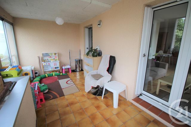 Appartement T4 à vendre - 4 pièces - 79.9 m2 - TOULOUSE - 31 - MIDI-PYRENEES - Century 21 Côte Pavée Appartement T4 à vendre - 4 pièces - 79.9 m2 - TOULOUSE - 31 - MIDI-PYRENEES - Century 21 Côte Pavée