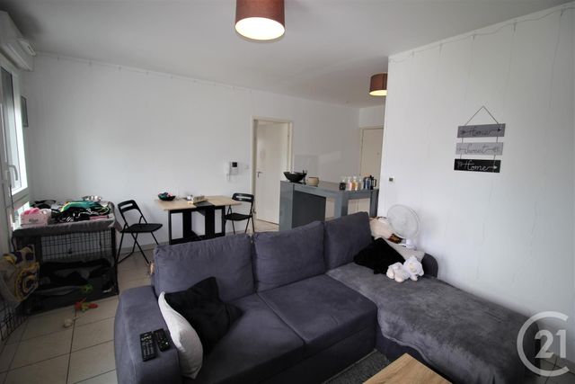 Afficher la photo en grand appartement à vendre - 2 pièces - 39.95 m2 - TOULOUSE - 31 - MIDI-PYRENEES - Century 21 Côte Pavée
