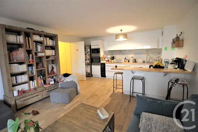Afficher la photo en grand Appartement F4 à vendre - 4 pièces - 71.66 m2 - TOULOUSE - 31 - MIDI-PYRENEES - Century 21 Côte Pavée
