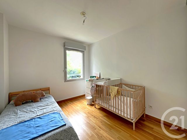 Afficher la photo en grand Appartement T4 à vendre - 4 pièces - 94.8 m2 - TOULOUSE - 31 - MIDI-PYRENEES - Century 21 Côte Pavée