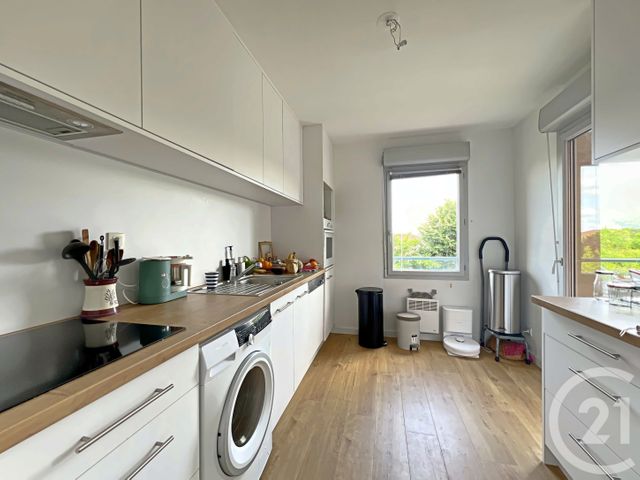 Afficher la photo en grand Appartement T4 à vendre - 4 pièces - 94.8 m2 - TOULOUSE - 31 - MIDI-PYRENEES - Century 21 Côte Pavée