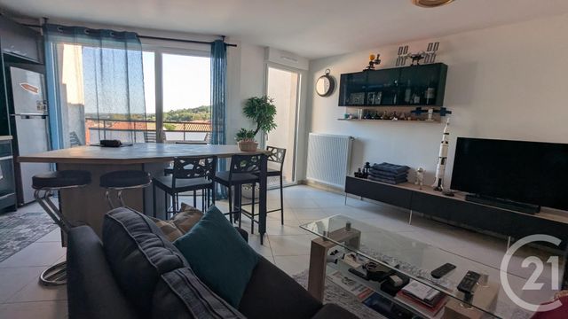 Afficher la photo en grand Appartement F3 à louer - 3 pièces - 65.66 m2 - CASTANET TOLOSAN - 31 - MIDI-PYRENEES - Century 21 Côte Pavée