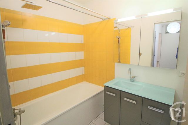 Appartement F3 à louer - 3 pièces - 76.08 m2 - TOULOUSE - 31 - MIDI-PYRENEES - Century 21 Côte Pavée