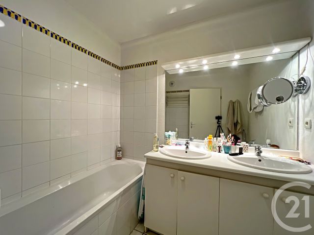 Appartement T4 à vendre - 4 pièces - 94.8 m2 - TOULOUSE - 31 - MIDI-PYRENEES - Century 21 Côte Pavée