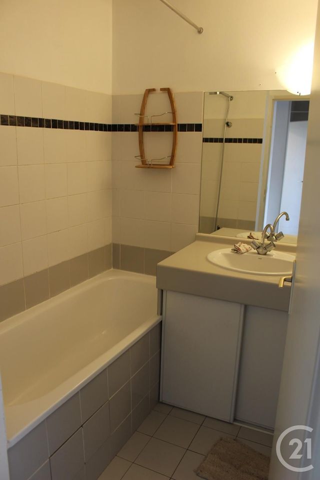 Appartement F3 à louer - 3 pièces - 72.5 m2 - TOULOUSE - 31 - MIDI-PYRENEES - Century 21 Côte Pavée