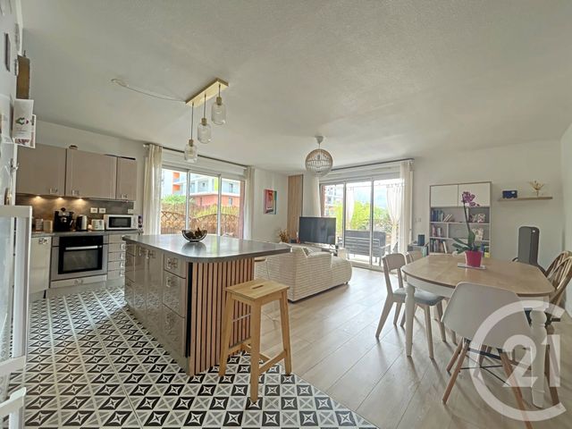 Appartement T4 à vendre - 4 pièces - 82.92 m2 - TOULOUSE - 31 - MIDI-PYRENEES - Century 21 Côte Pavée