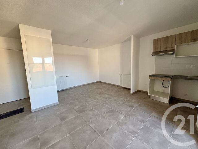 Appartement T2 à louer - 2 pièces - 40.87 m2 - FONSORBES - 31 - MIDI-PYRENEES - Century 21 Côte Pavée