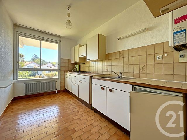 Appartement T2 à vendre - 2 pièces - 59.45 m2 - TOULOUSE - 31 - MIDI-PYRENEES - Century 21 Côte Pavée