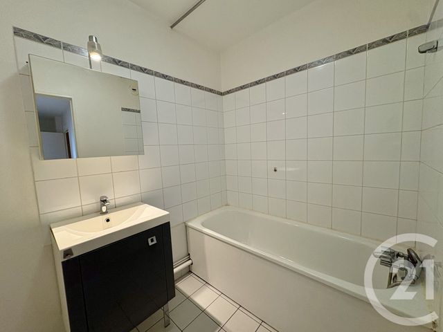 Appartement F3 à louer - 3 pièces - 75.7 m2 - TOULOUSE - 31 - MIDI-PYRENEES - Century 21 Côte Pavée